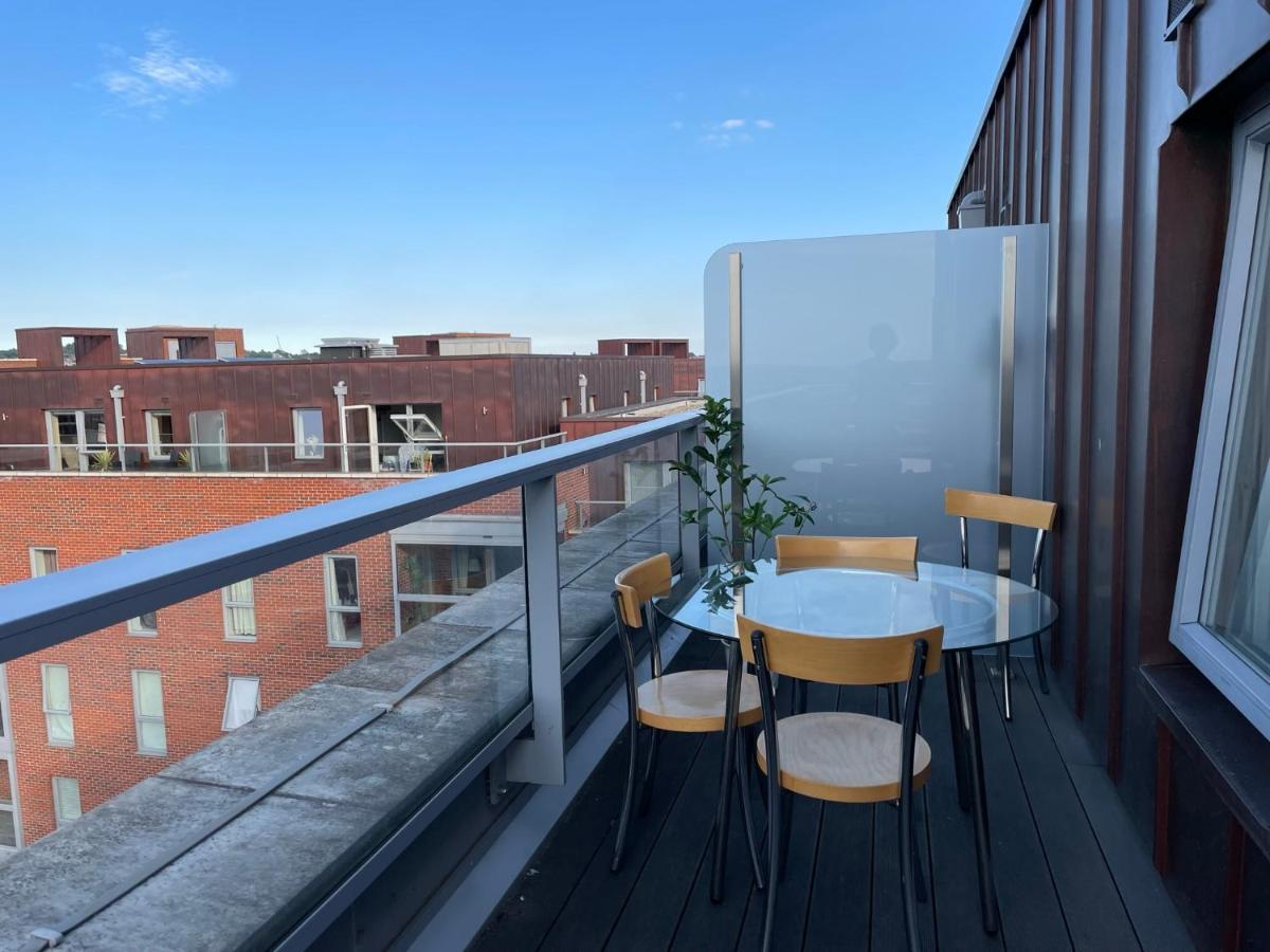 Apartamento Modern & Spacious Penthouse In North Londres Exterior foto
